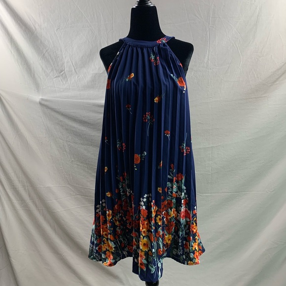 Blue Boho Floral Print Pleated Detail Halter Dress - Picture 6 of 10